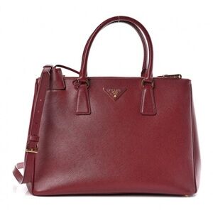 Prada Saffiano Medium Tote